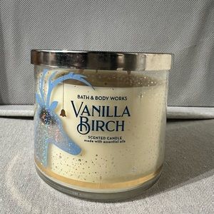 Vanilla birch bath and body works candle
